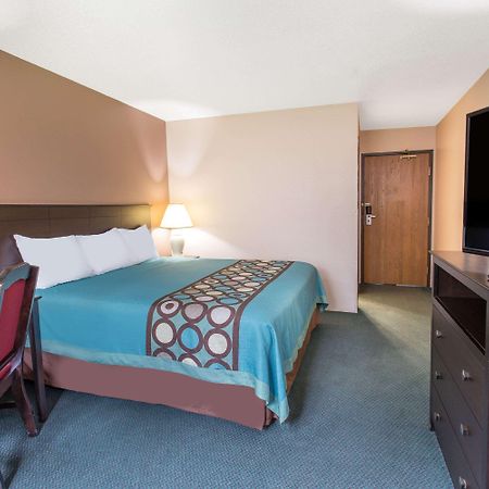 Super 8 By Wyndham Austin Mn Hotel Kültér fotó